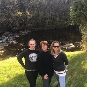 Meet your Posher, Monique